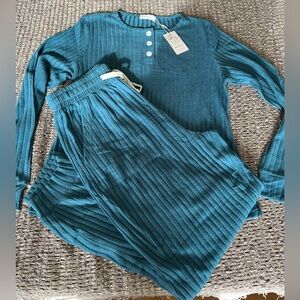 Women’s Loungewear set size M NWT